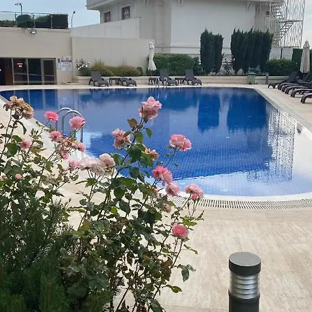 Uniq Studio In A Luxury In Relax Διαμέρισμα *